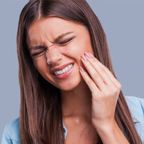 Whether to pull a wisdom tooth or keep it depends on the size of your jaw and other factors.